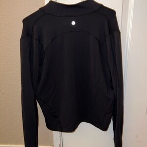 It’s Rulu Lululemon Half Zip Cropped Sweater